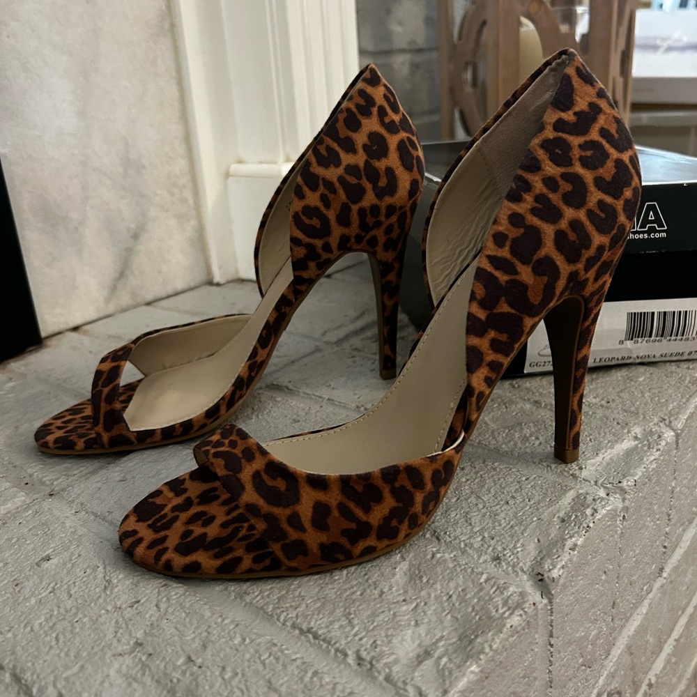 Mia cheetah print heels size 7.5